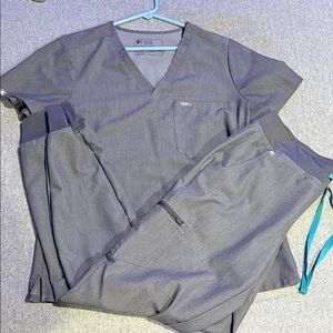 Figs tall jogger scrub set heather Gray